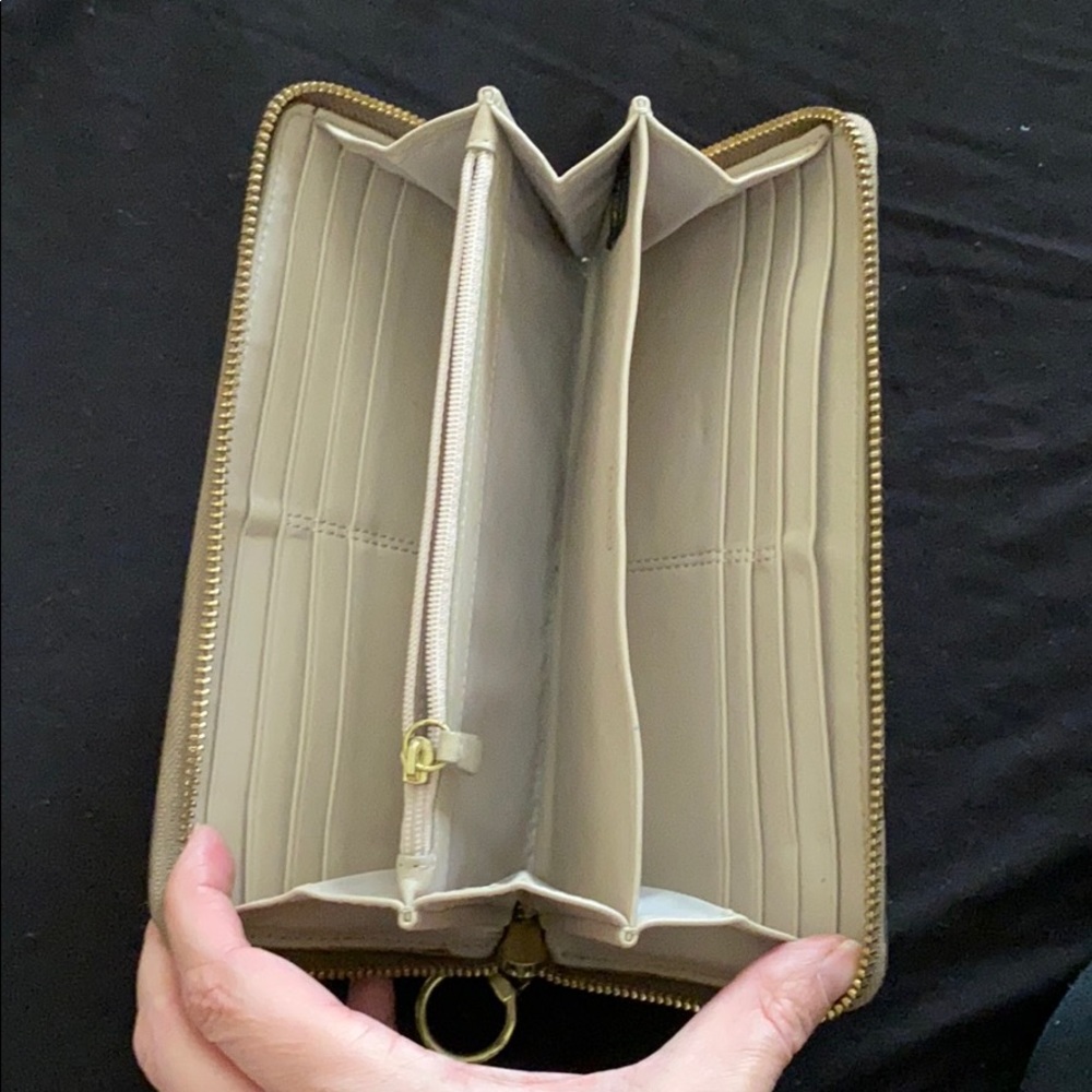 Wallet - Picture 4 of 4